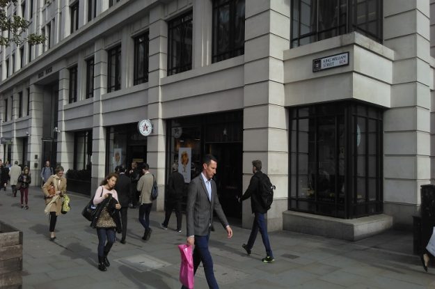 King William Street - Pret a Manger