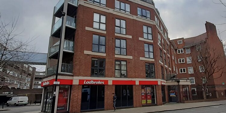 Ladbrokes Cyrus St Ladbrokes Cyrus St