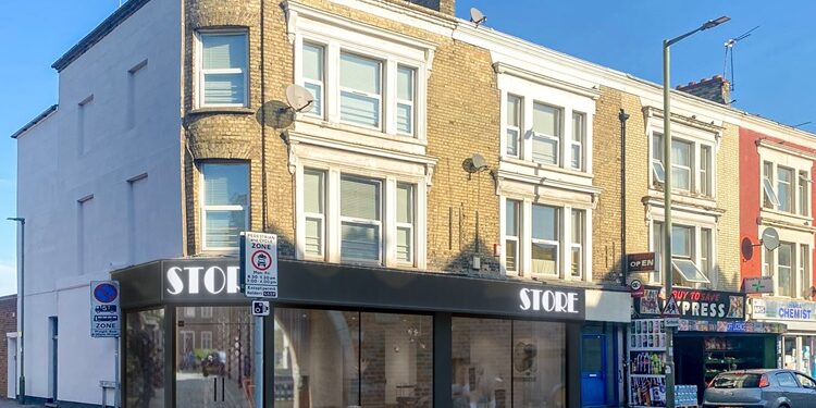 Friern Barnet Road – Store Front