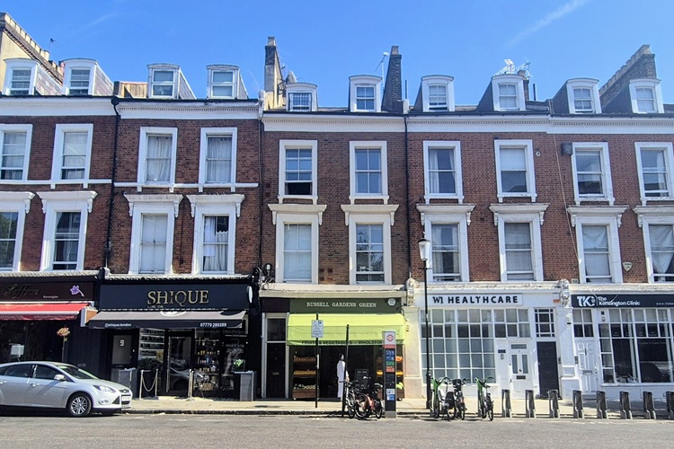 Delighted to bring to market this mixed use investment at 8 Russell Gardens.